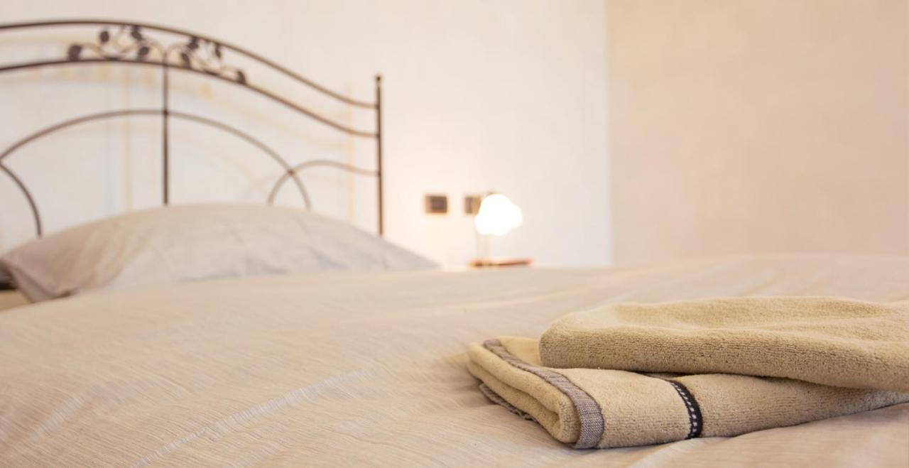 B&B Residence Il Ciliegio , Via Villa Superiore 93 Luzzara ซุสซารา ภายนอก รูปภาพ