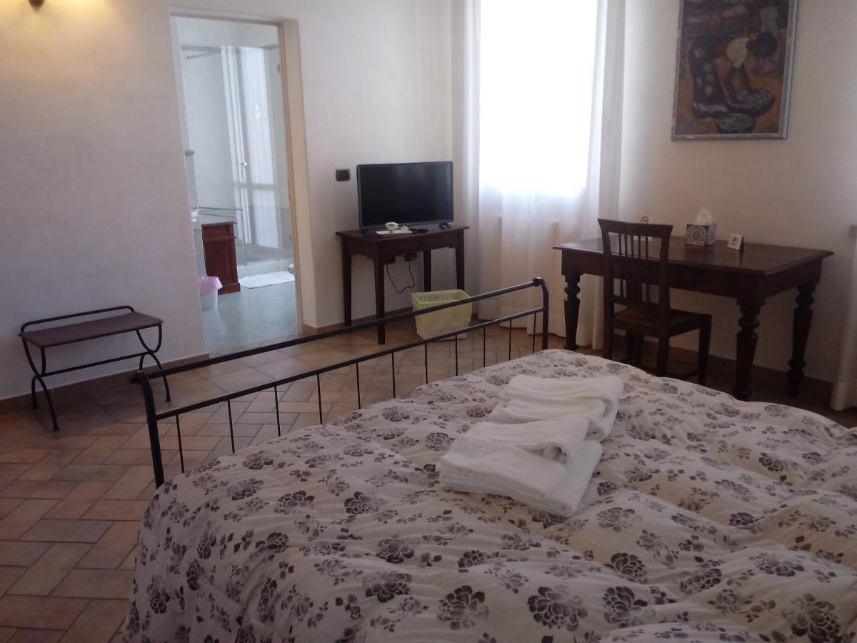 B&B Residence Il Ciliegio , Via Villa Superiore 93 Luzzara ซุสซารา ภายนอก รูปภาพ