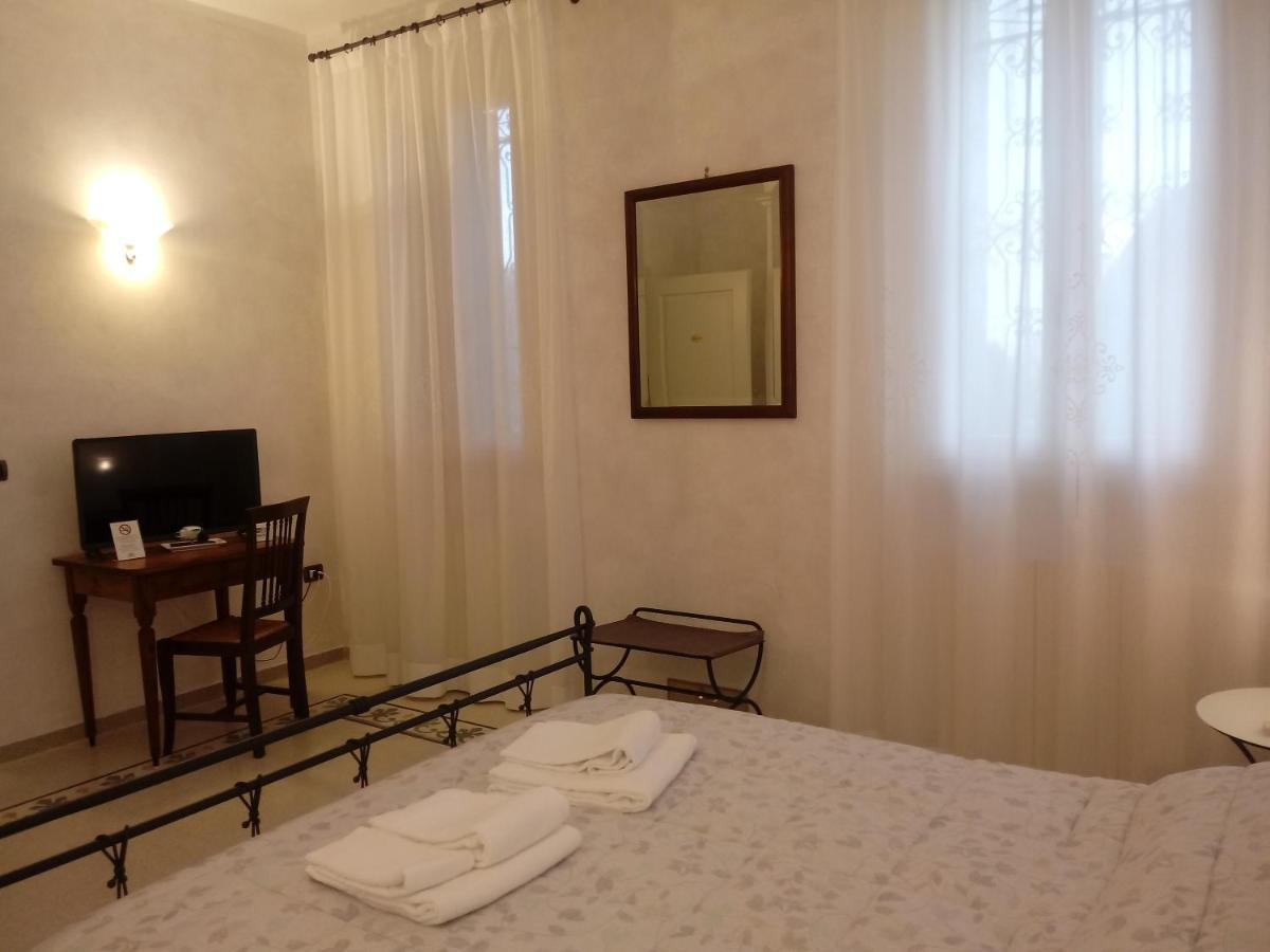B&B Residence Il Ciliegio , Via Villa Superiore 93 Luzzara ซุสซารา ภายนอก รูปภาพ