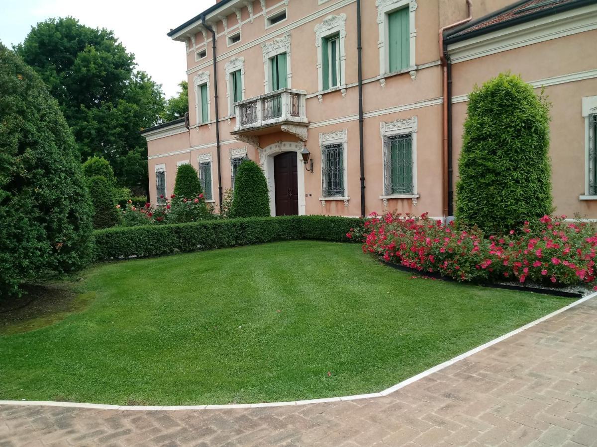 B&B Residence Il Ciliegio , Via Villa Superiore 93 Luzzara ซุสซารา ภายนอก รูปภาพ